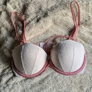 VS Pink padded lace bra